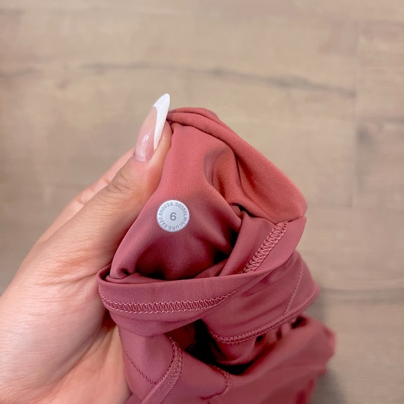 LULULEMON Fast & Free High Rise Tight - Picture 4 of 6